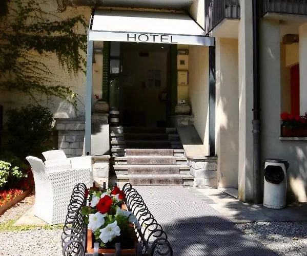 Le Querce Отель Сальсомаджоре-Терме