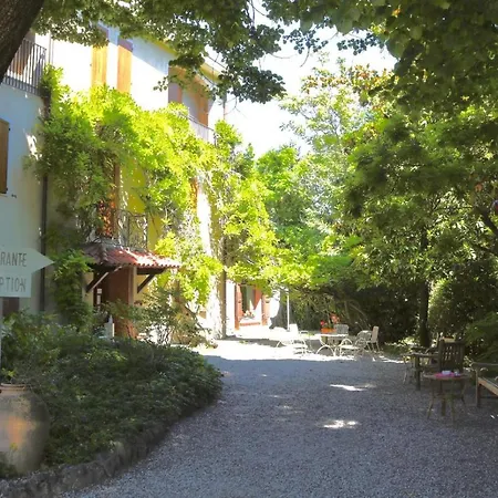Ξενοδοχείο Country Hotel Le Querce 3*